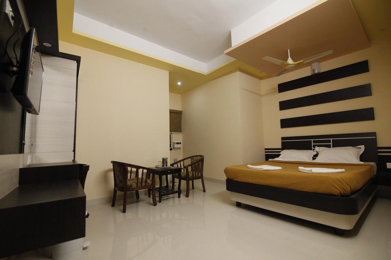 Hotel Kasi Inn Thanjavur Exterior foto